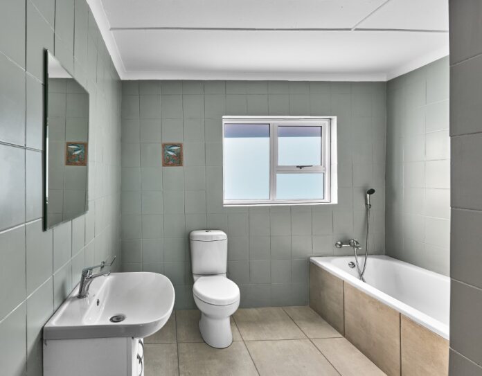 5 Bedroom Property for Sale in Dana Bay Western Cape